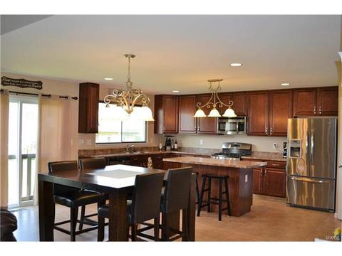 32 Flanders Ct, O'fallon, MO 63366 photo 12
