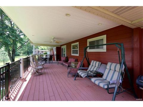 17 Lochhaven Ln, Ballwin, MO 63021 photo 4