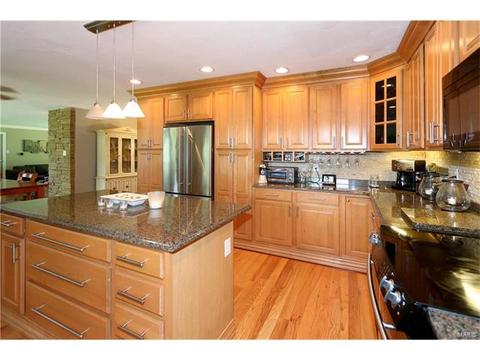 17 Lochhaven Ln, Ballwin, MO 63021 photo 18