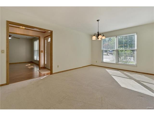 120 Cedar Crest Ct, Weldon Spring, MO 63304 photo 13