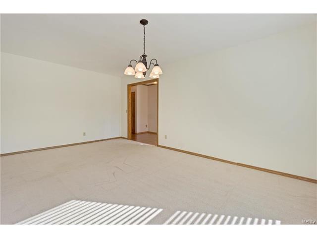 120 Cedar Crest Ct, Weldon Spring, MO 63304 photo 12