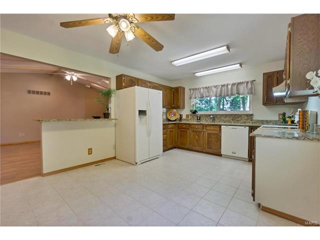 120 Cedar Crest Ct, Weldon Spring, MO 63304 photo 5