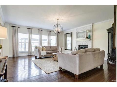 8111 Knights Xing, O'fallon, MO 63368 photo 8