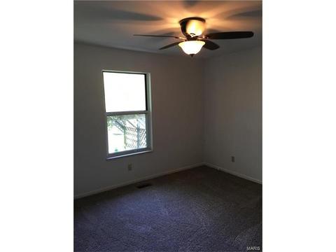23 W Ofallon, O'fallon, MO 63366 photo 5