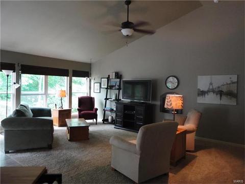912 Gandolf Way, Eureka, MO 63025 photo 2