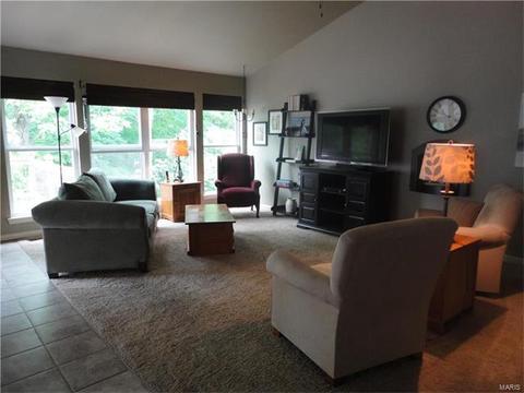 912 Gandolf Way, Eureka, MO 63025 photo 4