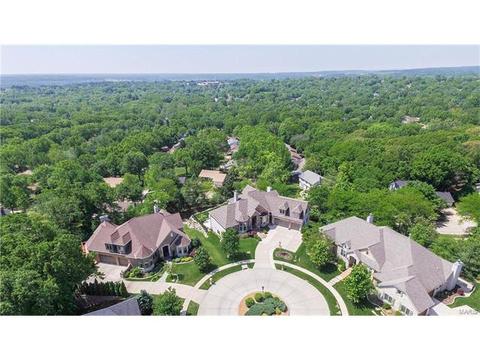 609 Mulberry Grove Ct, Ballwin, MO 63021 photo 2