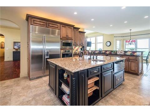 609 Mulberry Grove Ct, Ballwin, MO 63021 photo 25