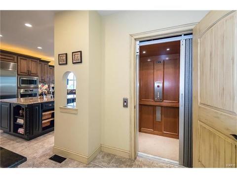 609 Mulberry Grove Ct, Ballwin, MO 63021 photo 34