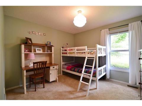 513 Treetop Trail Dr, Ballwin, MO 63021 photo 15