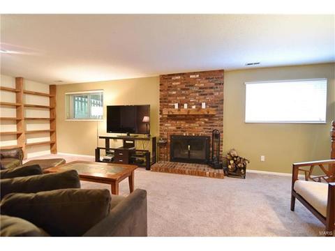 513 Treetop Trail Dr, Ballwin, MO 63021 photo 26