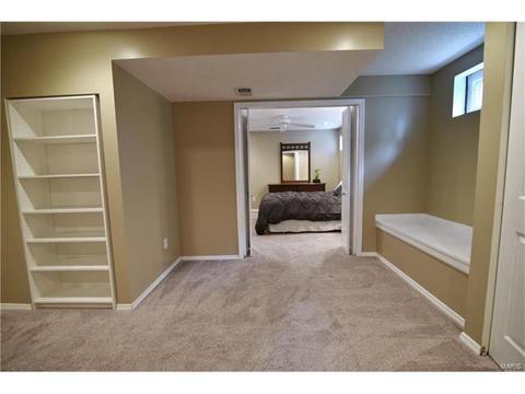 513 Treetop Trail Dr, Ballwin, MO 63021 photo 31