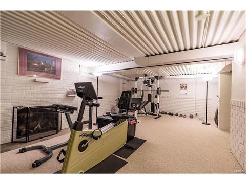 10906 Conway Rd, Saint Louis, MO 63131 photo 33