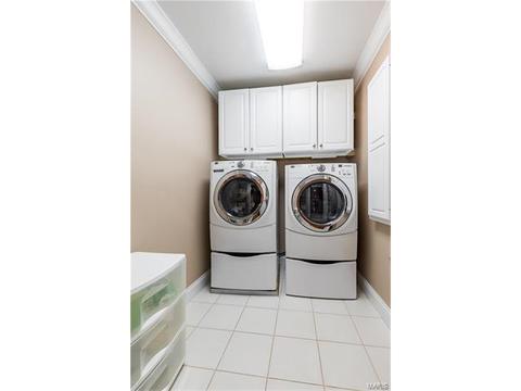 10906 Conway Rd, Saint Louis, MO 63131 photo 22