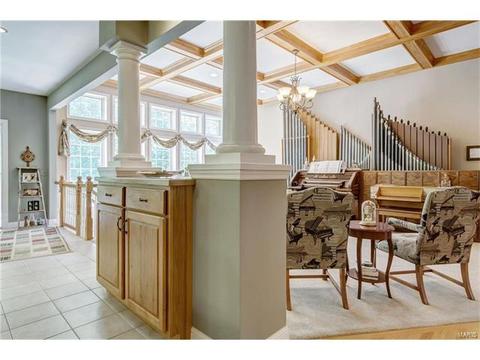 1512 Mammoth Dr, O'fallon, MO 63366 photo 4