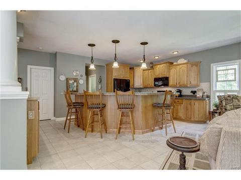 1512 Mammoth Dr, O'fallon, MO 63366 photo 9