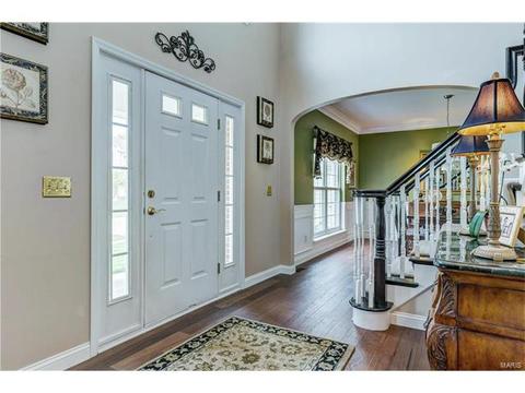 632 Loehr Estates Dr, Ballwin, MO 63021 photo 3