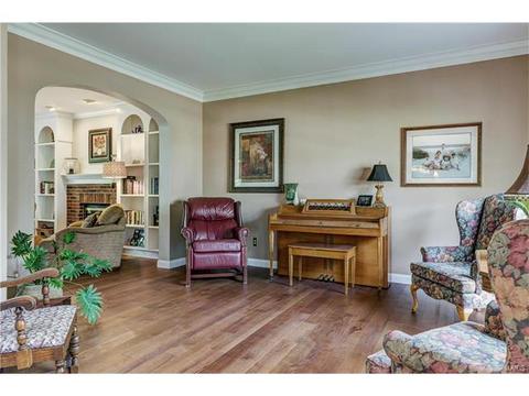 632 Loehr Estates Dr, Ballwin, MO 63021 photo 7