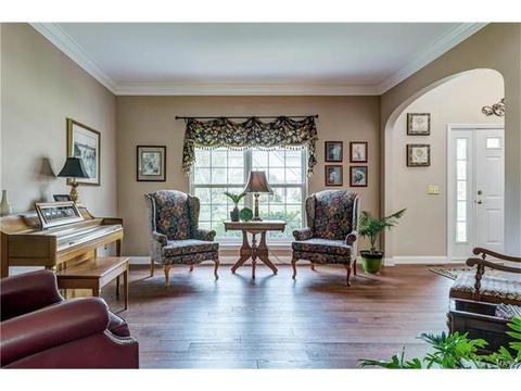 632 Loehr Estates Dr, Ballwin, MO 63021 photo 8
