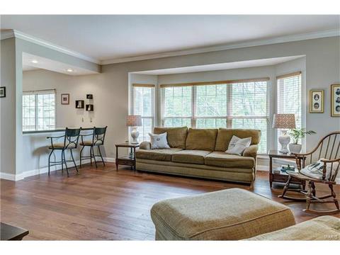 632 Loehr Estates Dr, Ballwin, MO 63021 photo 10