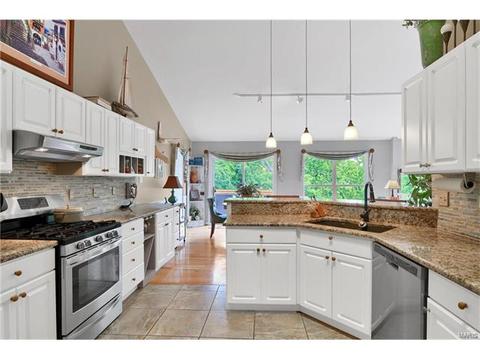 665 Meramec View Dr, Eureka, MO 63025 photo 8