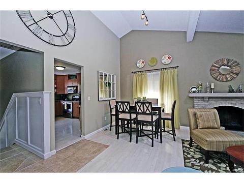 969 Beacon Woods Ct, Ballwin, MO 63021 photo 10