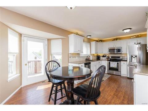 2 Shaker Leg Ct, O'fallon, MO 63366 photo 3