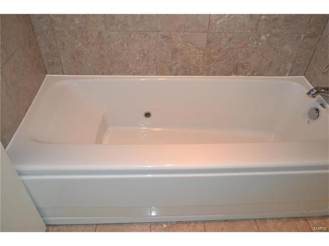  7028 W Park Ave, Saint Louis, MO 63117 photo 8