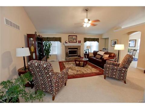 1101 Spring Orchard Dr, O'fallon, MO 63368 photo 3