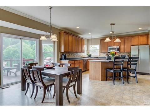 1373 Red Oak Plantation Dr, Ballwin, MO 63021 photo 15