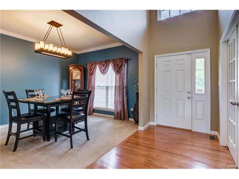 1373 Red Oak Plantation Dr, Ballwin, MO 63021 photo 5
