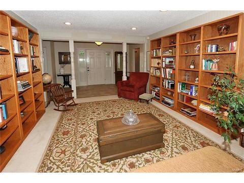 1724 Tralee Ln, Ballwin, MO 63021 photo 5
