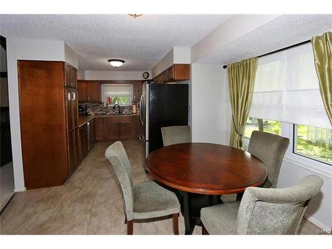 1724 Tralee Ln, Ballwin, MO 63021 photo 10