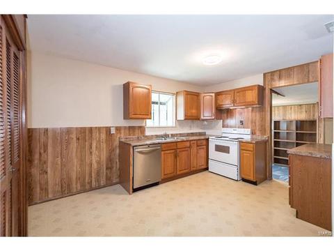 914 Saint Bernard Dr, O'fallon, MO 63366 photo 7