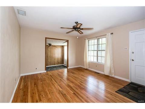 914 Saint Bernard Dr, O'fallon, MO 63366 photo 6