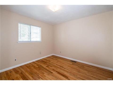 914 Saint Bernard Dr, O'fallon, MO 63366 photo 15