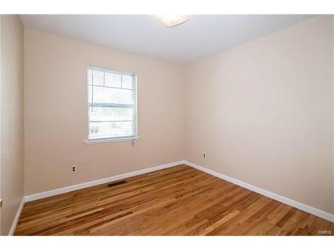 914 Saint Bernard Dr, O'fallon, MO 63366 photo 16