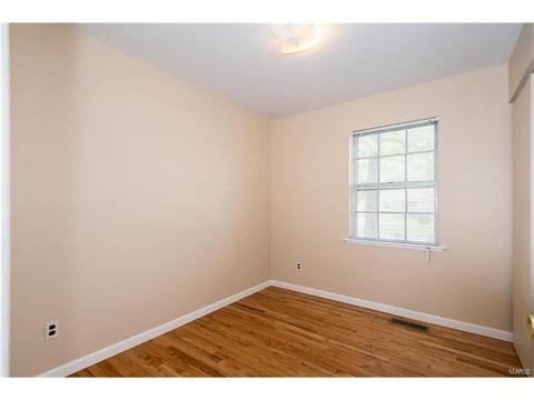 914 Saint Bernard Dr, O'fallon, MO 63366 photo 17