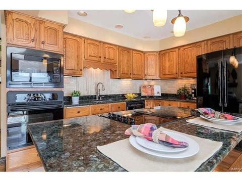 744 Woodrun Dr, Ballwin, MO 63021 photo 20