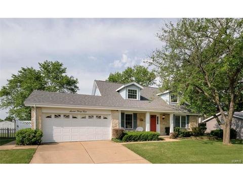 744 Woodrun Dr, Ballwin, MO 63021 photo 8