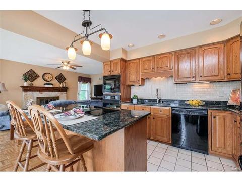 744 Woodrun Dr, Ballwin, MO 63021 photo 16