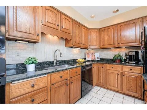 744 Woodrun Dr, Ballwin, MO 63021 photo 21