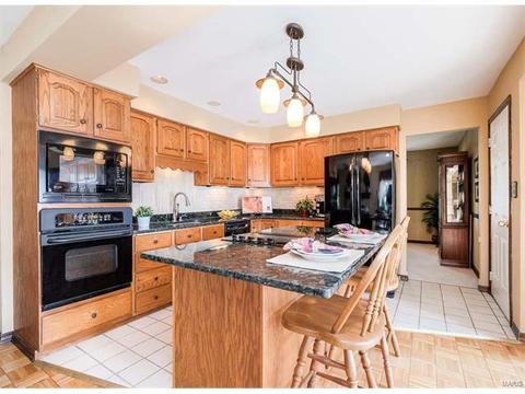 744 Woodrun Dr, Ballwin, MO 63021 photo 19