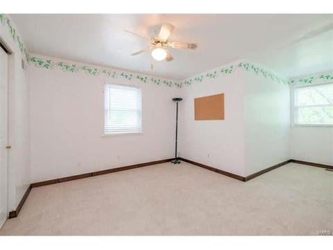 744 Woodrun Dr, Ballwin, MO 63021 photo 29