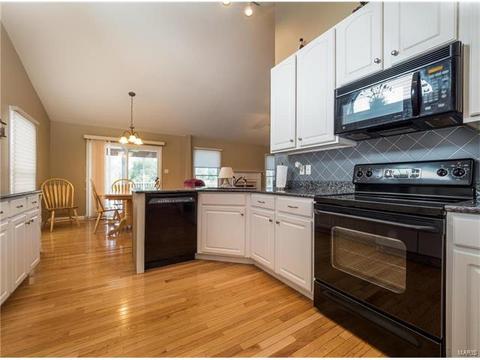 790 River Glen Dr, O'fallon, MO 63368 photo 9