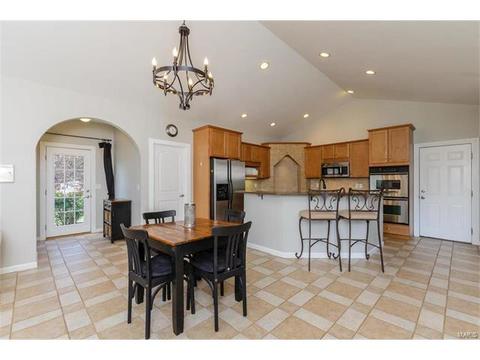 844 Nancy Ln, Weldon Spring, MO 63304 photo 14