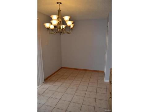 4286 Eiffel Dr, Saint Louis, MO 63125 photo 12