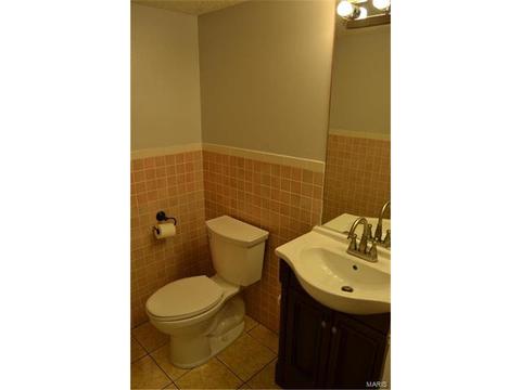 4286 Eiffel Dr, Saint Louis, MO 63125 photo 6