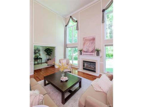 927 Castle Pines Dr, Ballwin, MO 63021 photo 16