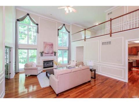 927 Castle Pines Dr, Ballwin, MO 63021 photo 14
